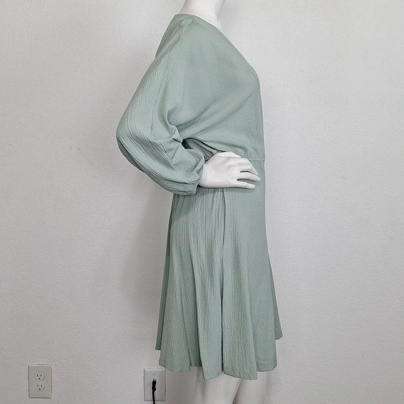 Calvin Klein Sage Green Coquette Preppy V-Neck Button Front Shirt Dress Size 4 - Picture 7 of 10